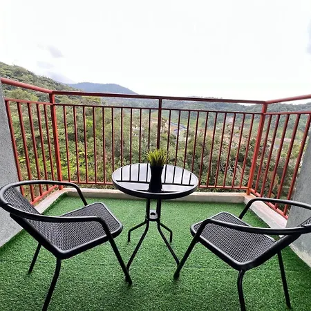 Aufa Homestay At Emerald Avenue Brinchang Exterior photo