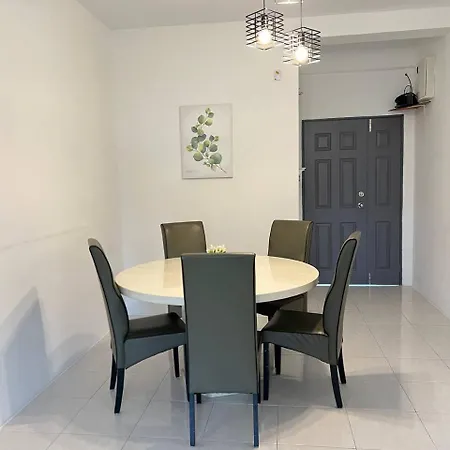 Aufa Homestay At Emerald Avenue Brinchang Exterior photo